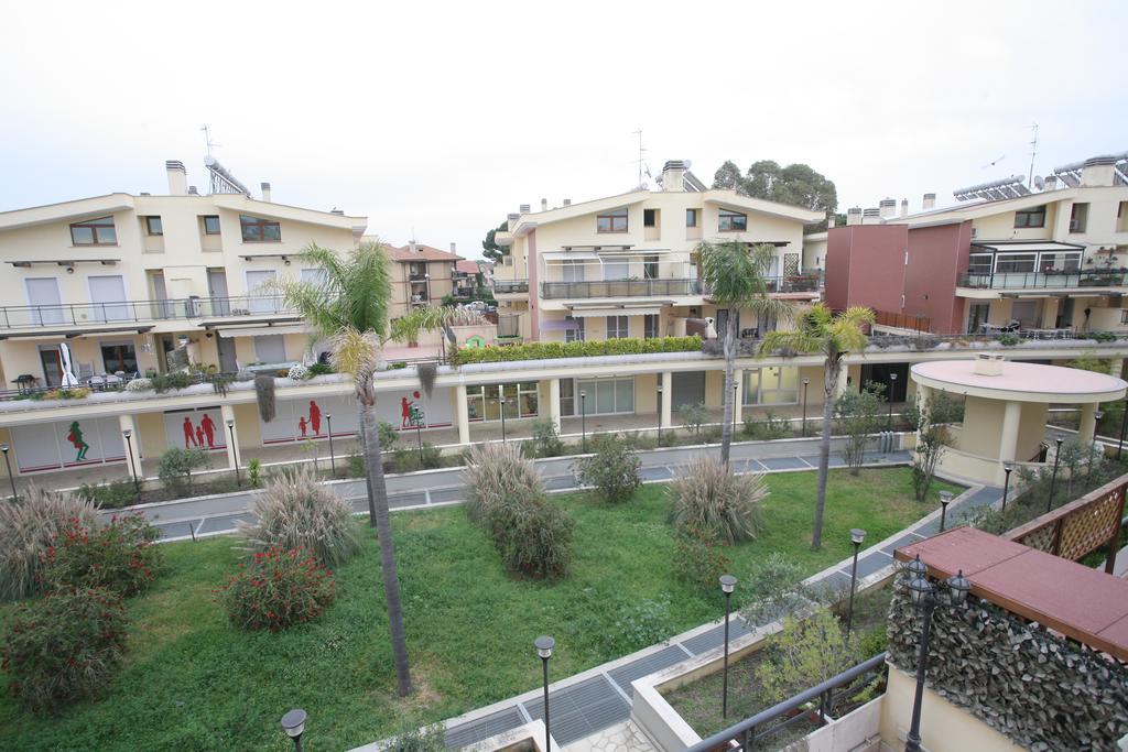Suite Andrea Fiumicino Esterno foto