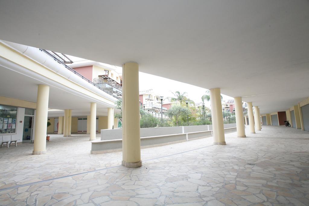 Suite Andrea Fiumicino Esterno foto