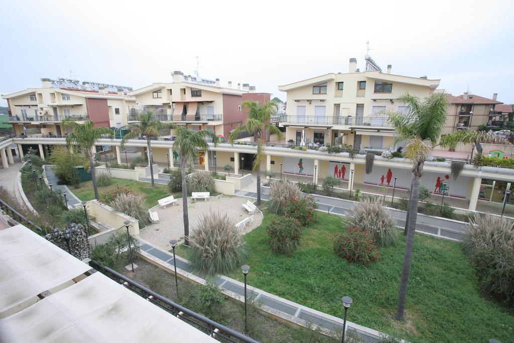 Suite Andrea Fiumicino Esterno foto