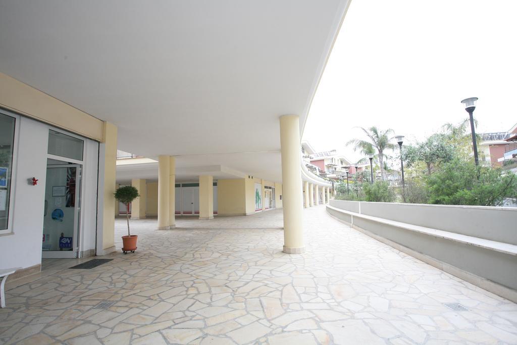 Suite Andrea Fiumicino Esterno foto