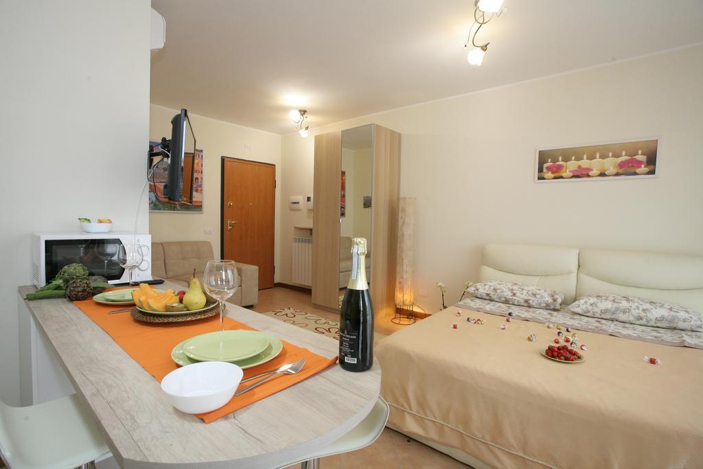 Suite Andrea Fiumicino Camera foto